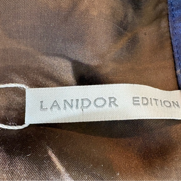 NWT LANIDOR Blue & Cream Paisley Button Down Shirt Lightweight Family Owned - Picture 7 of 12